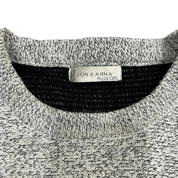 Jon & Anna Gray Boho Fringe Poncho Sweater OS - Picture 3 of 3